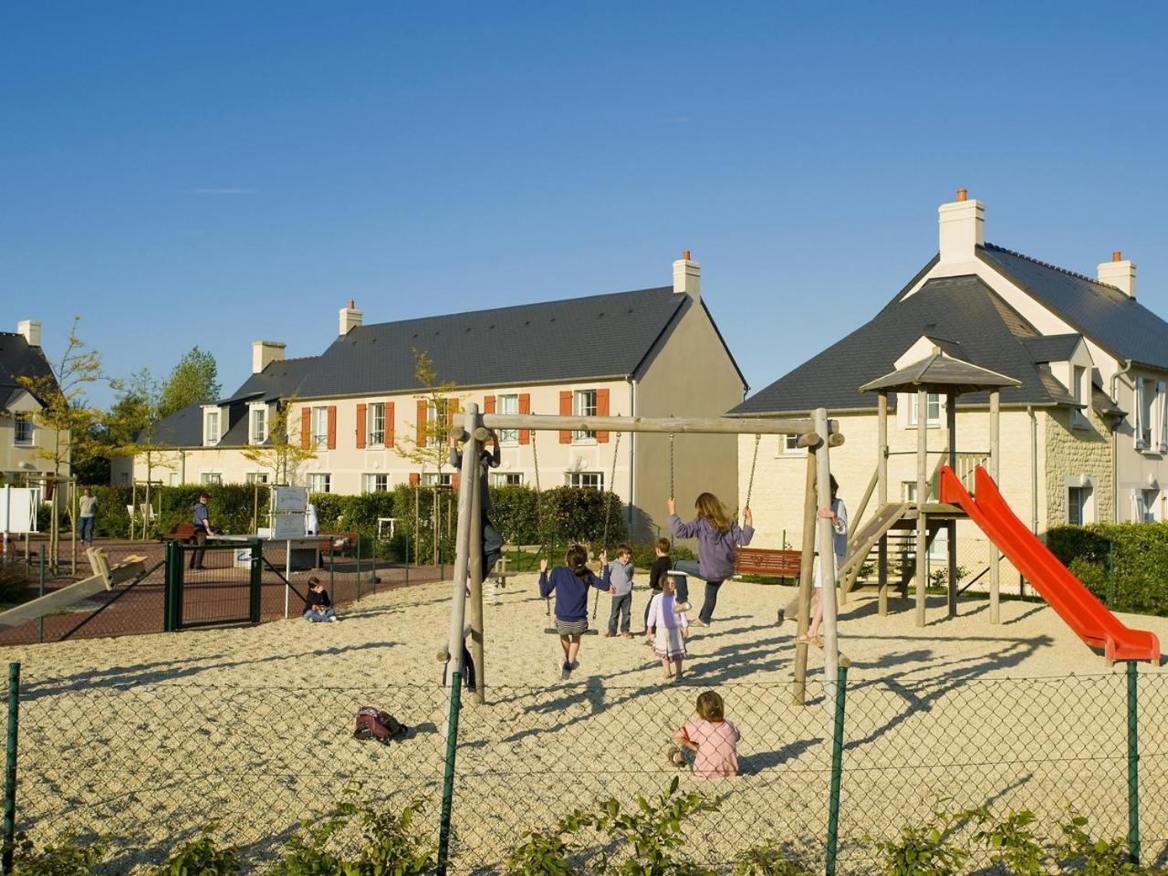 Aparthotel Pierre & Le Port-en-Bessin-Huppain