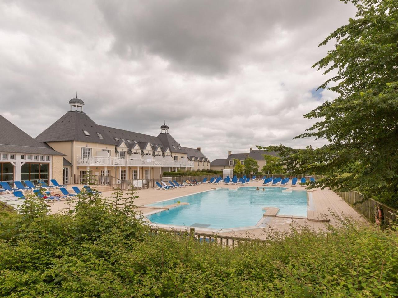 Pierre & Le 4* Port-en-Bessin-Huppain